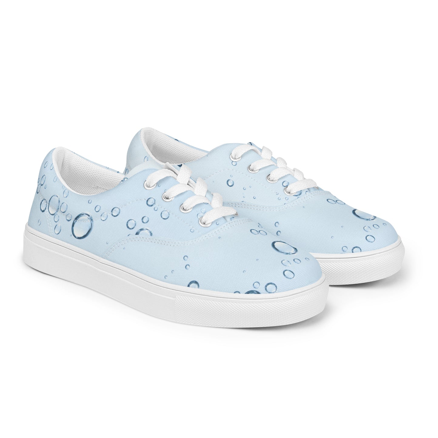 Women’s lace-up canvas shoes